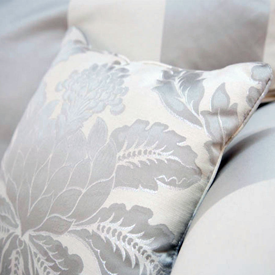 Duresta Waldorf 3 Seater 2 Cushion Sofa in Guinevere Kings